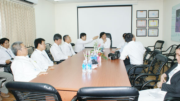 Minister of MOT Ho Nghia Dung paid a working visit to Portcoast 