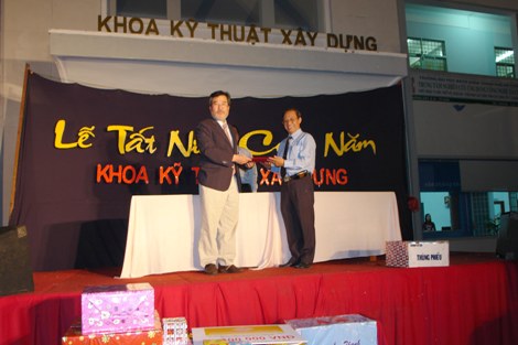 Liên hoan Tất niên Khoa Kỹ thuật Xây dựng - ĐH Bách Khoa Tp. HCM 
