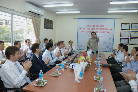  Deputy Prime Minister Hoang Trung Hai visited and worked with Portcoast 
