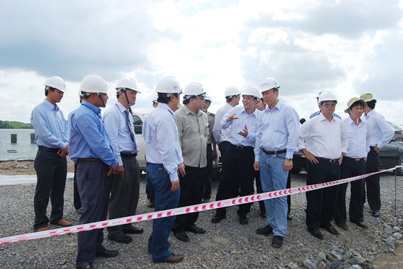  Deputy Prime Minister Hoang Trung Hai visited and worked with Portcoast 
