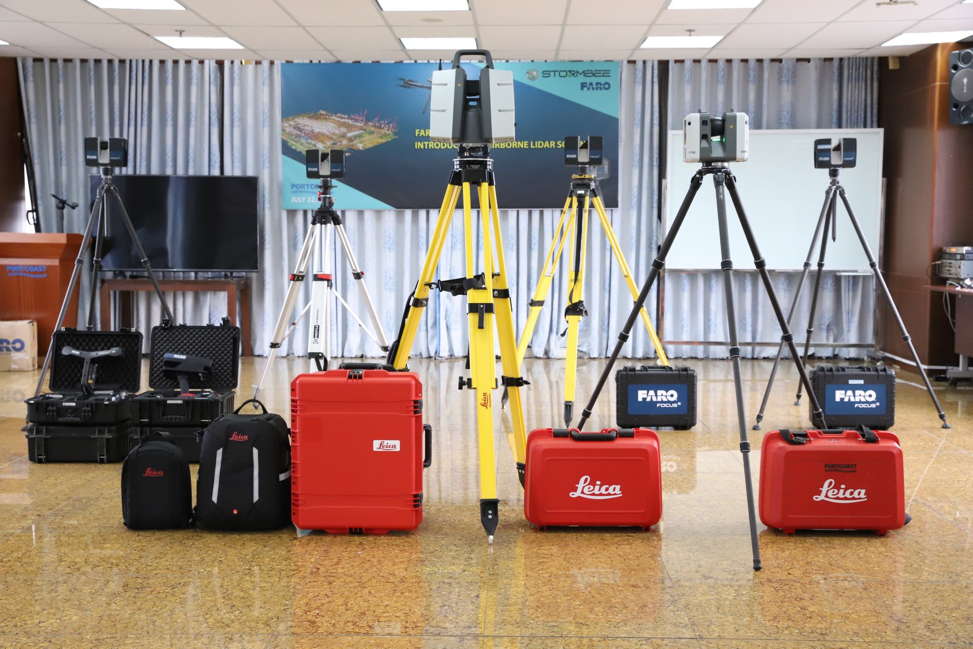Leica and Portcoast hold a training session on the newest 3D Laser Scan from Leica