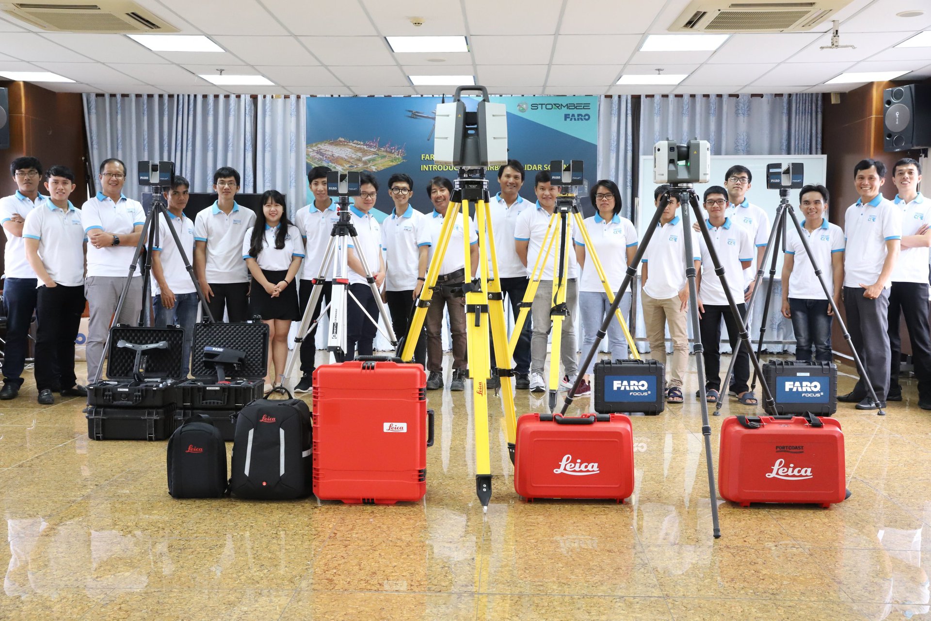 Leica and Portcoast hold a training session on the newest 3D Laser Scan from Leica