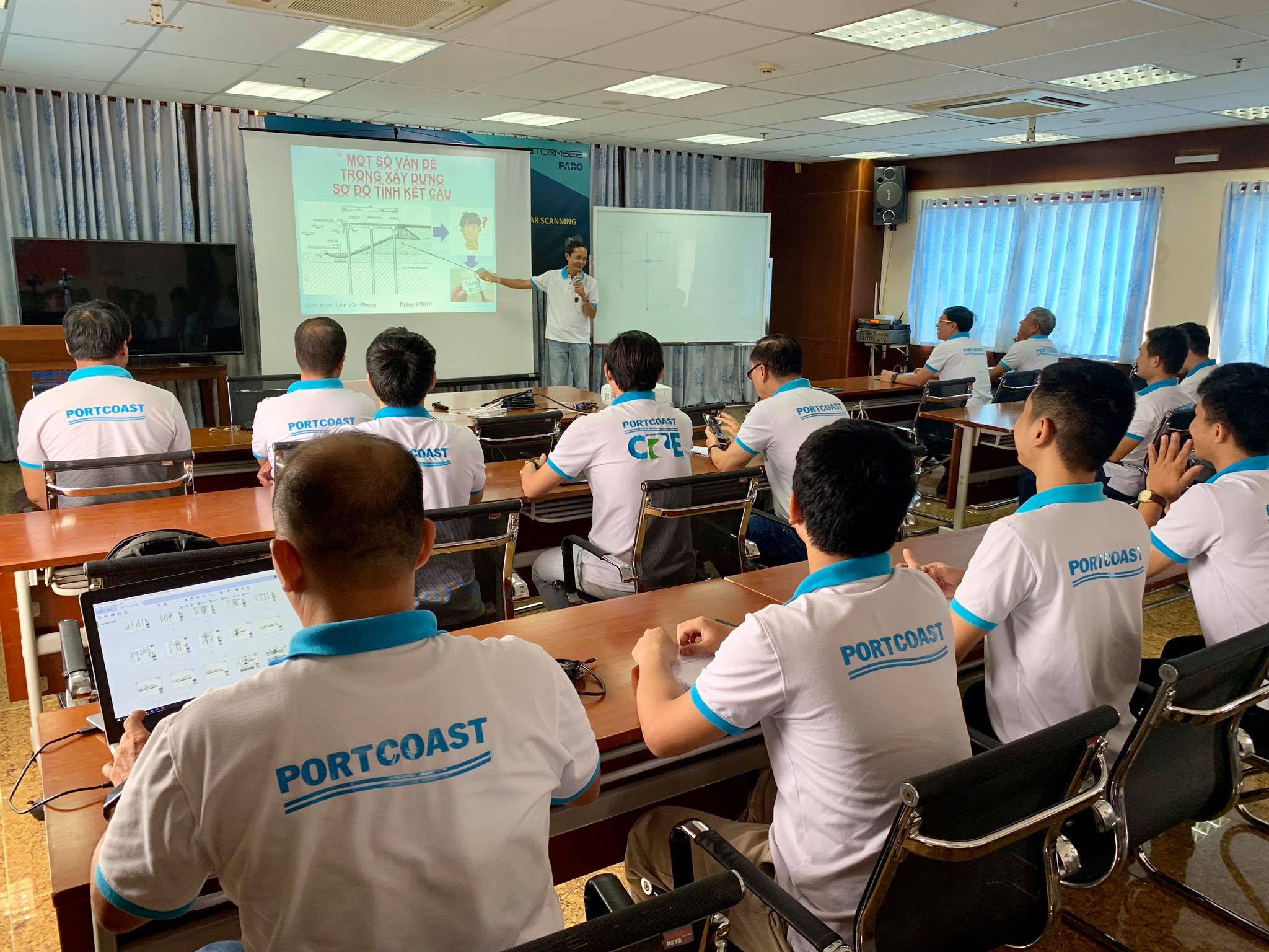 Weekend Seminars about port structure modelling