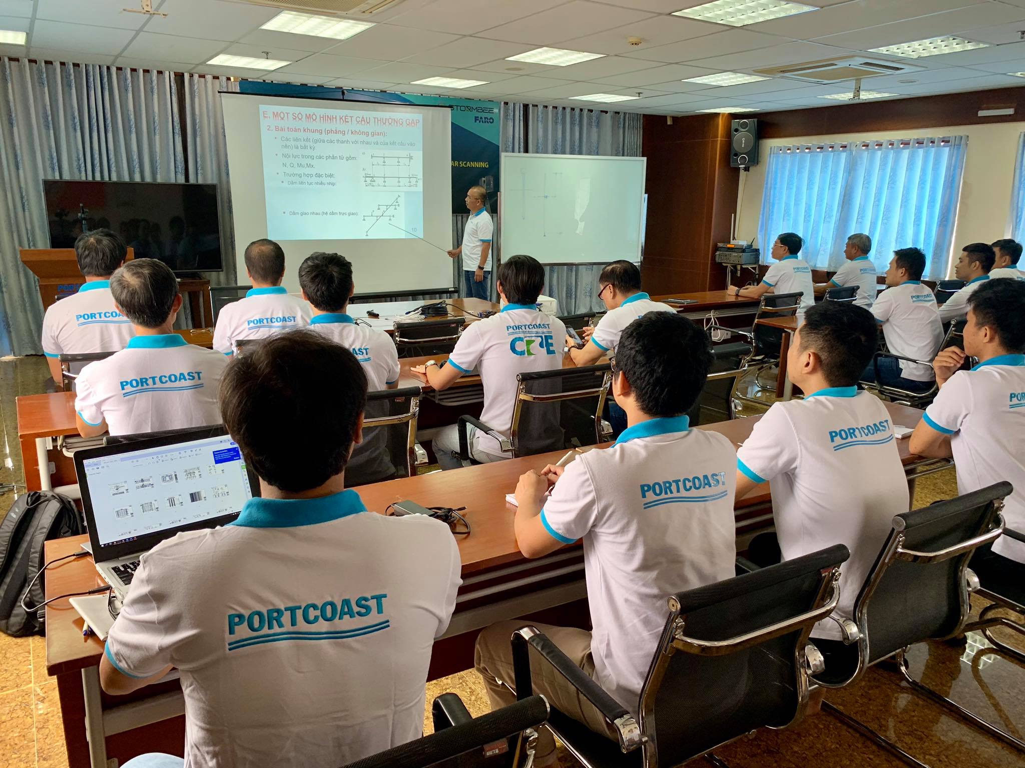 Weekend Seminars about port structure modelling