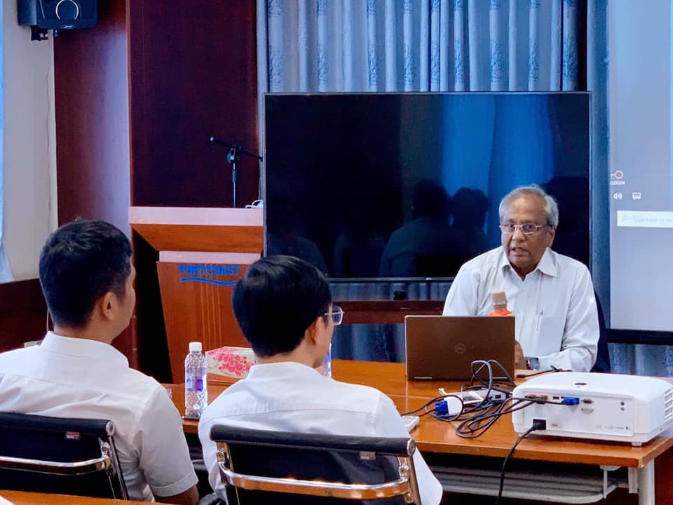 Seminar on Hydrodynamics