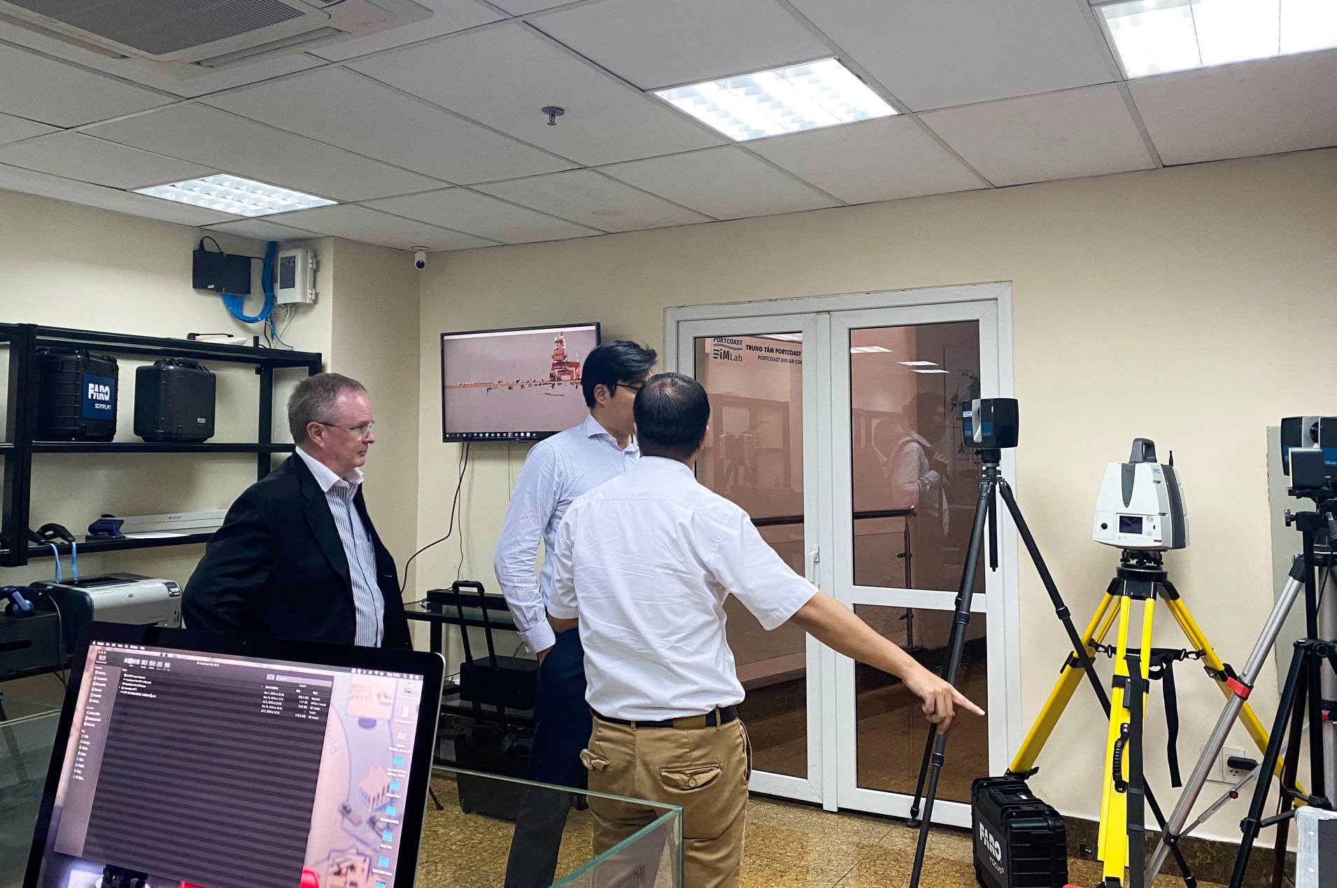 COWI visit Portcoast BIMlab Center