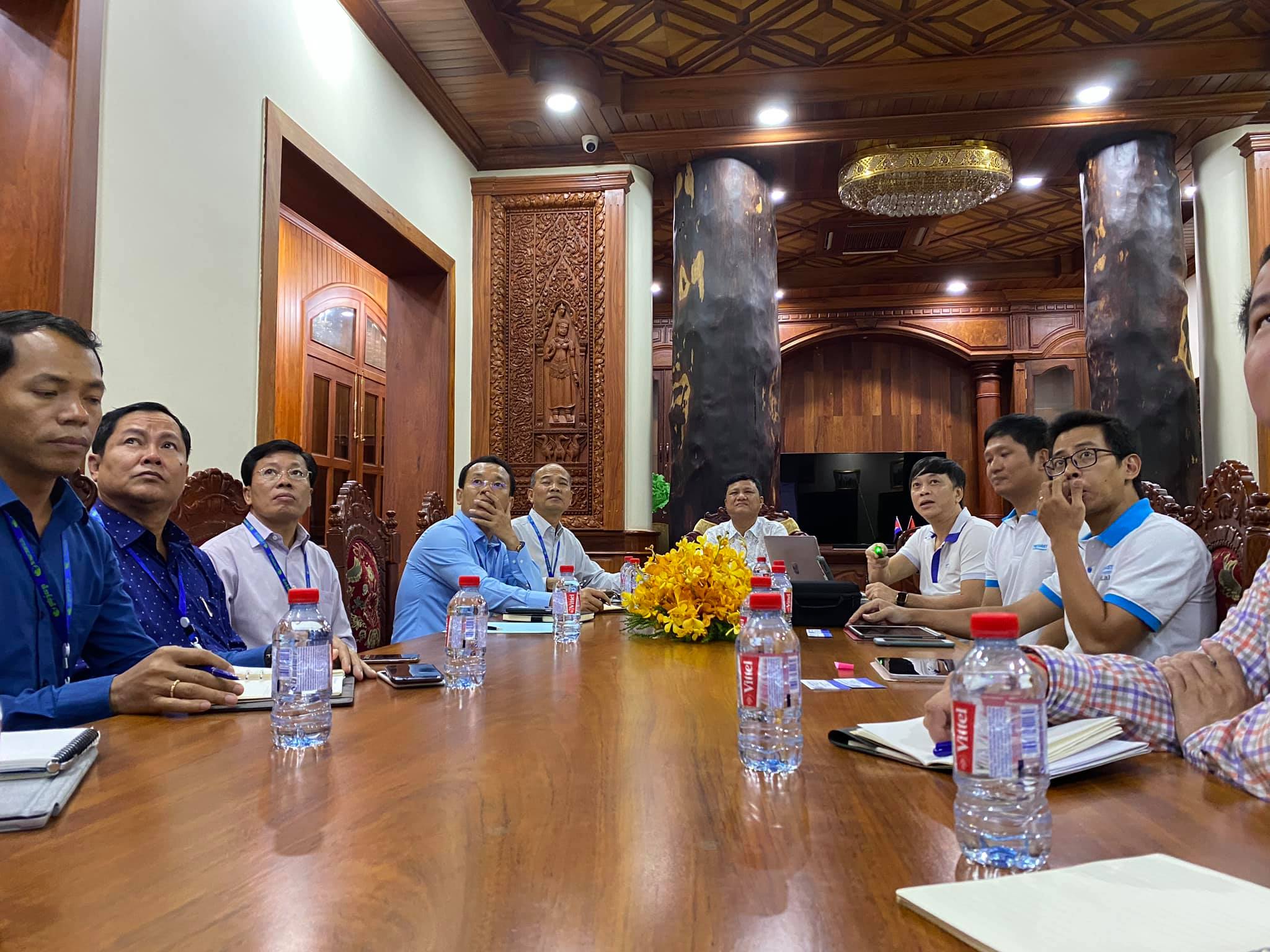 Meeting about new port in Kampot province