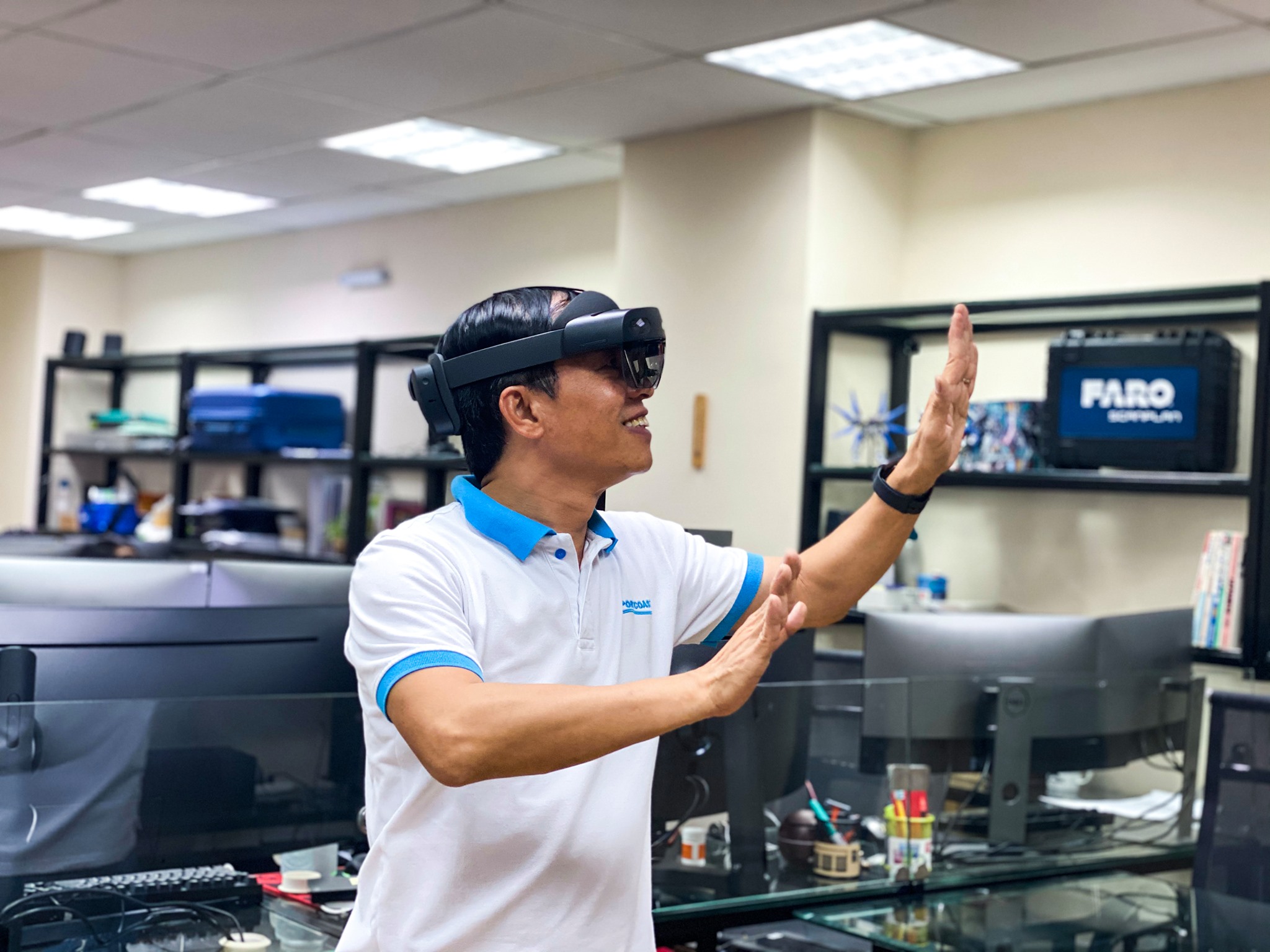 First Mircosoft Hololens 2  in the construction industry