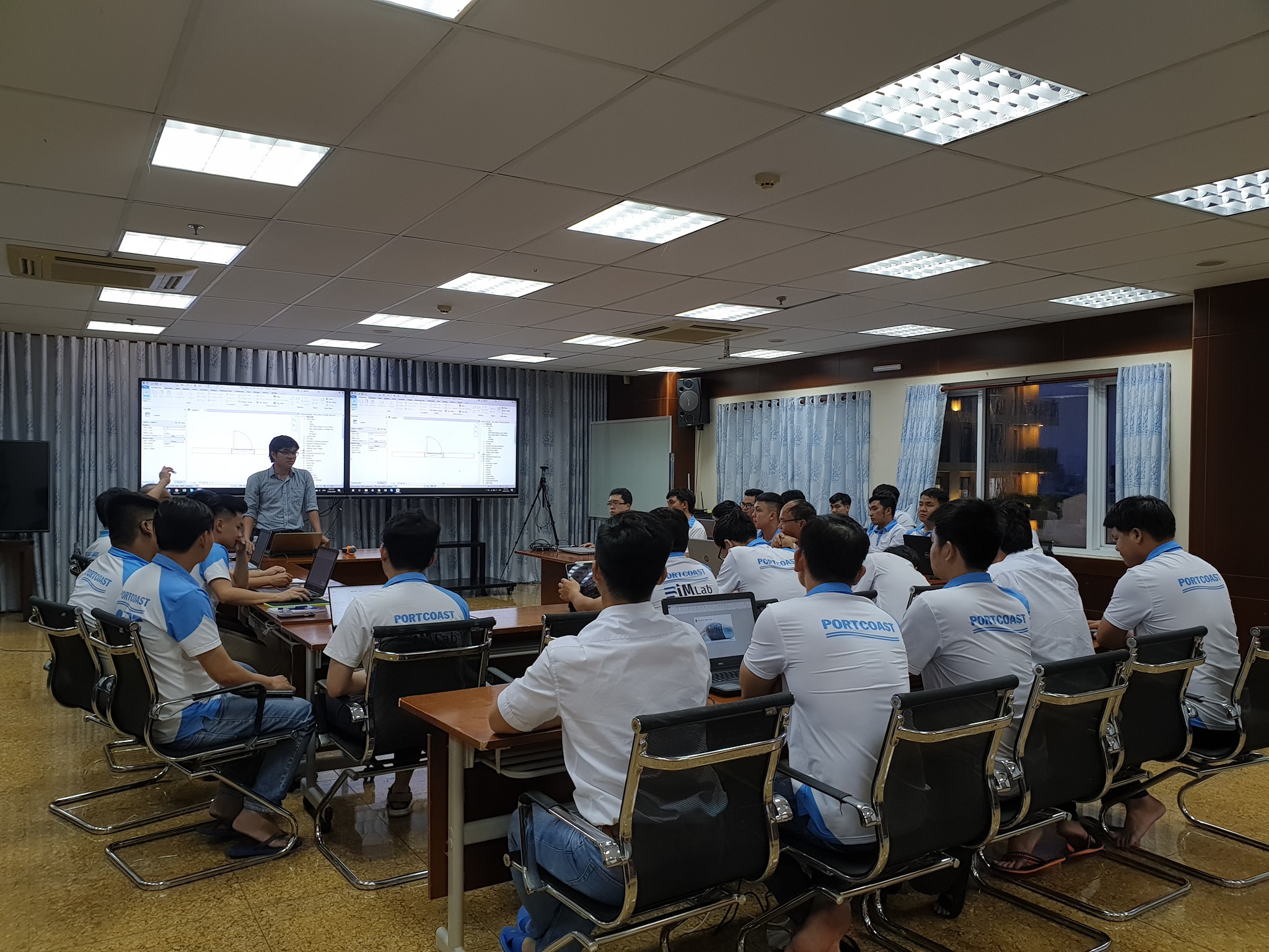 "The Basic and Advanced of Autodesk Software" course for Portcoast's engineers