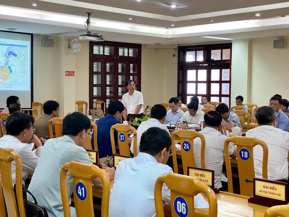 Presentation to Ministry of Transportation in Ha Tinh Province