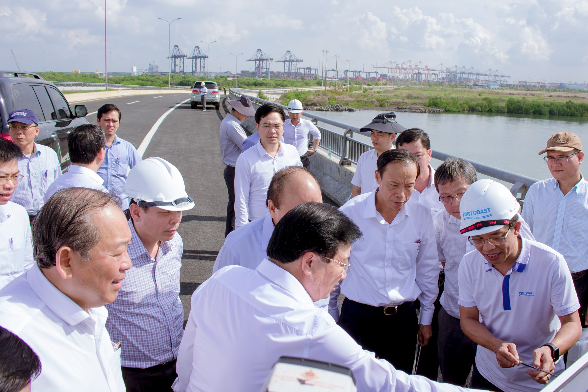 Trình bày trước thủ tướng Nguyễn Xuân Phúc 