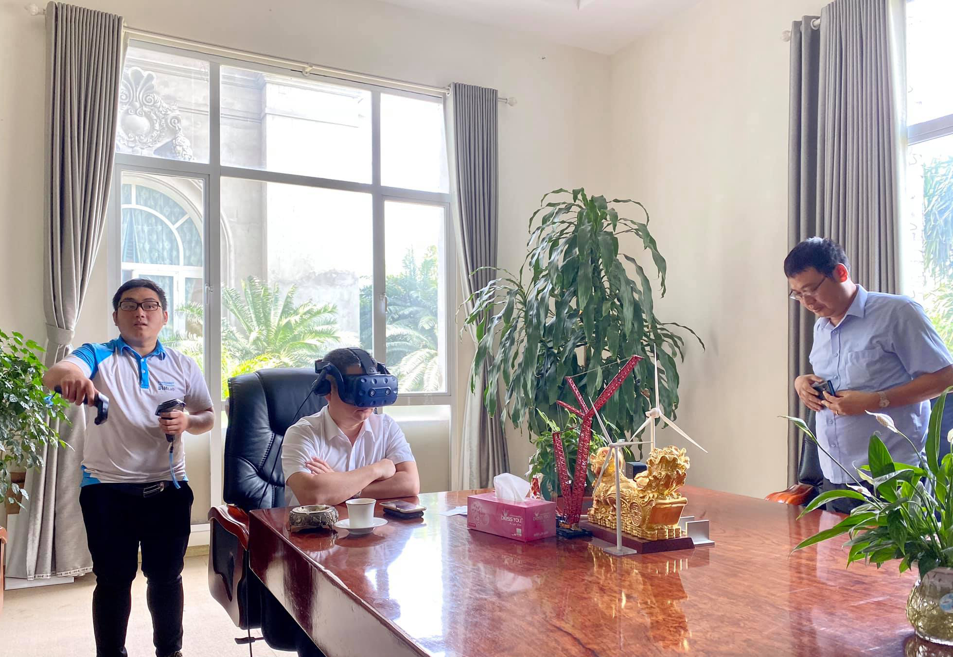 Meeting at Xuan Thien Palace, Ninh Binh Province