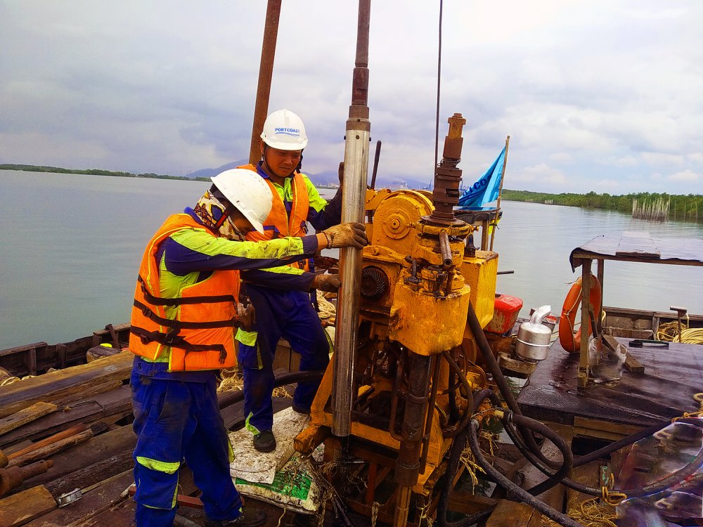 Geological survey work at Phuoc An Port