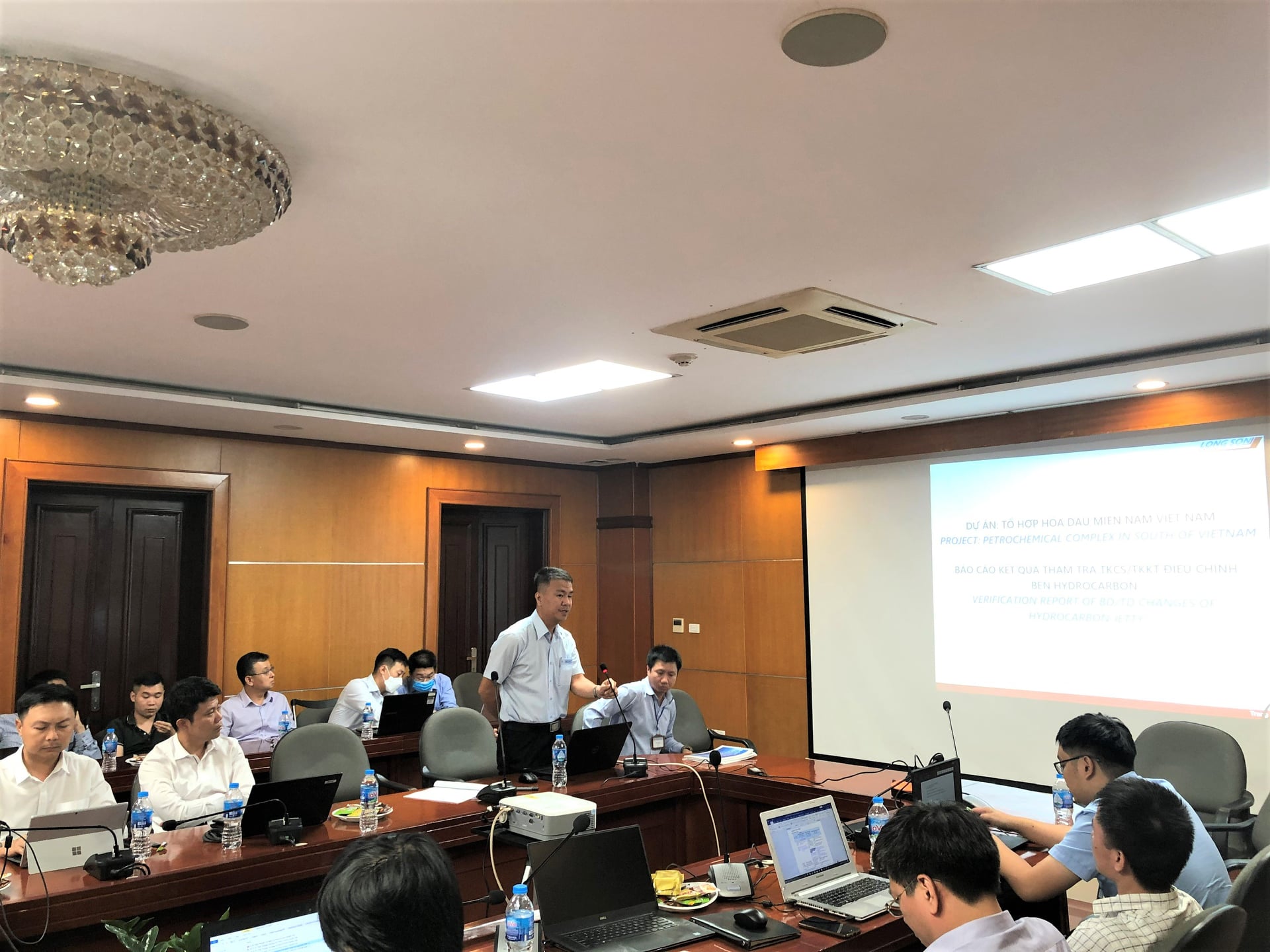 A Meeting at Vietnam’s Ministry of Industry and Trade Office