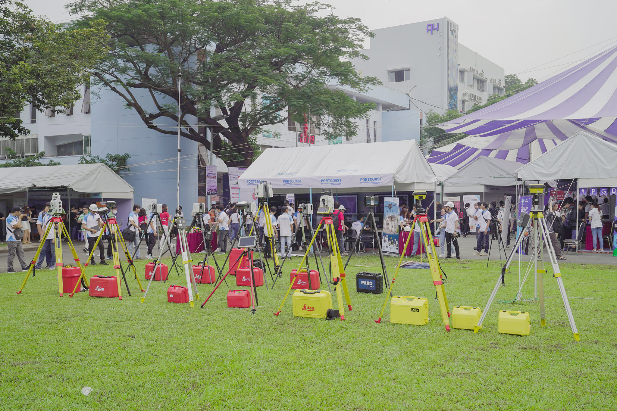 An event held at Ho Chi Minh City University of Technology forms a strong association between universities and sustainable development industry