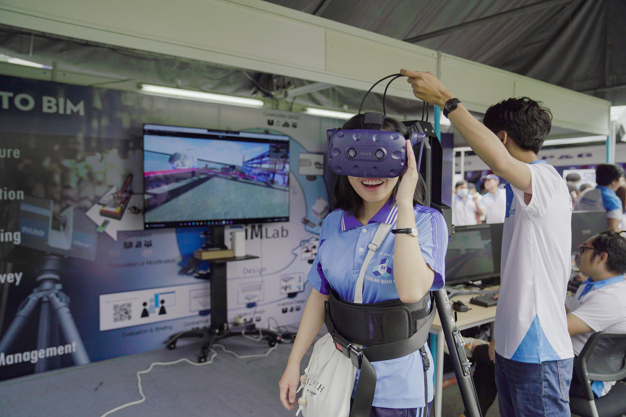 An event held at Ho Chi Minh City University of Technology forms a strong association between universities and sustainable development industry