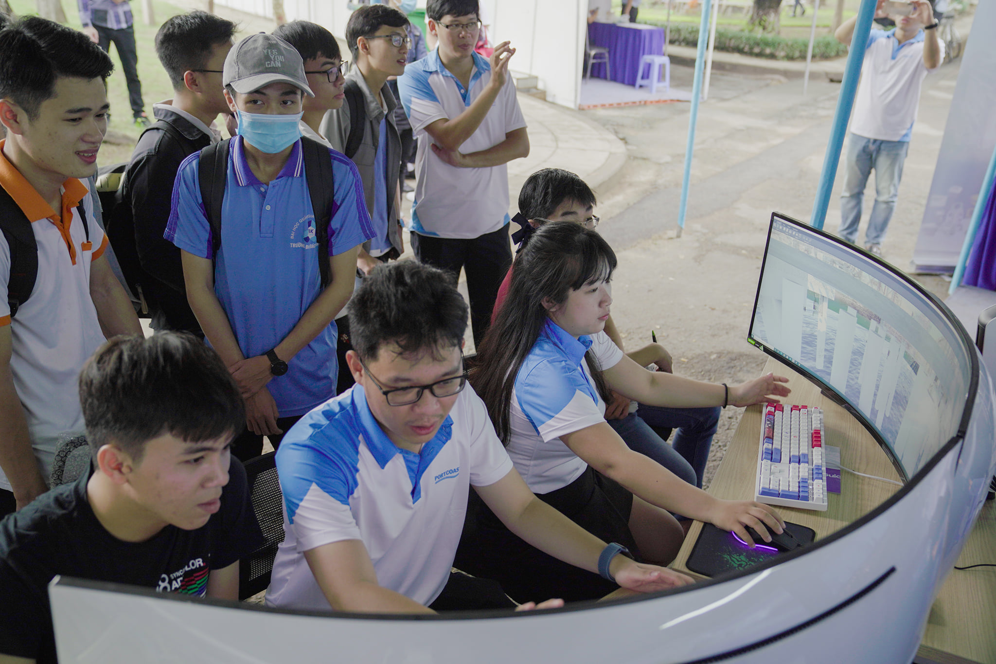 An event held at Ho Chi Minh City University of Technology forms a strong association between universities and sustainable development industry