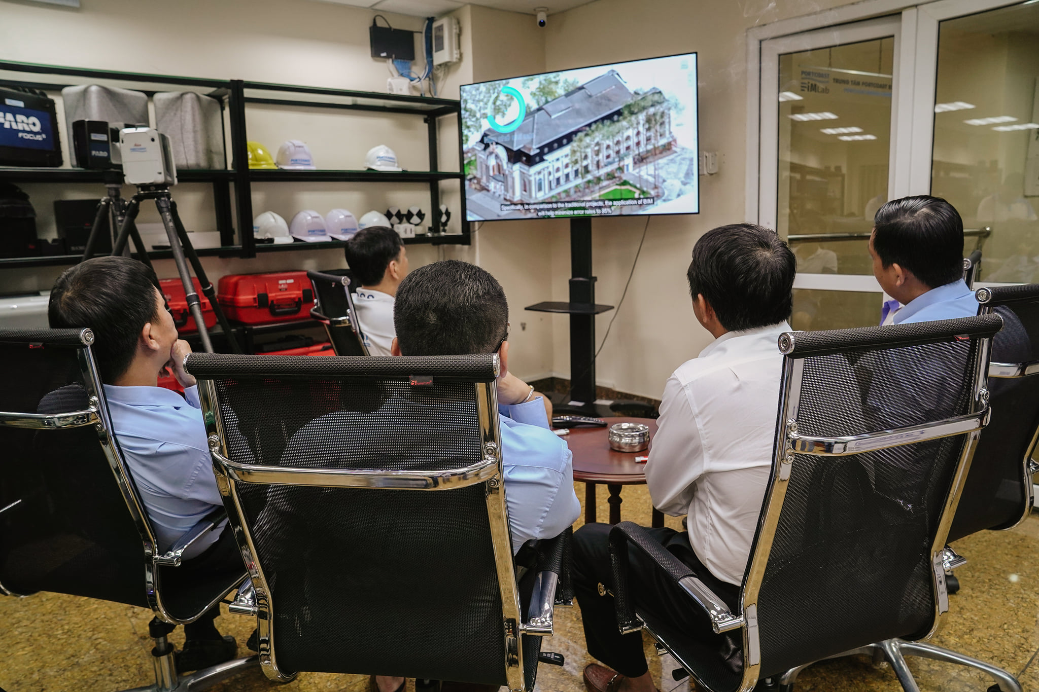 The members of board of Director from Gemadept Corporation visited Portcoast’s office