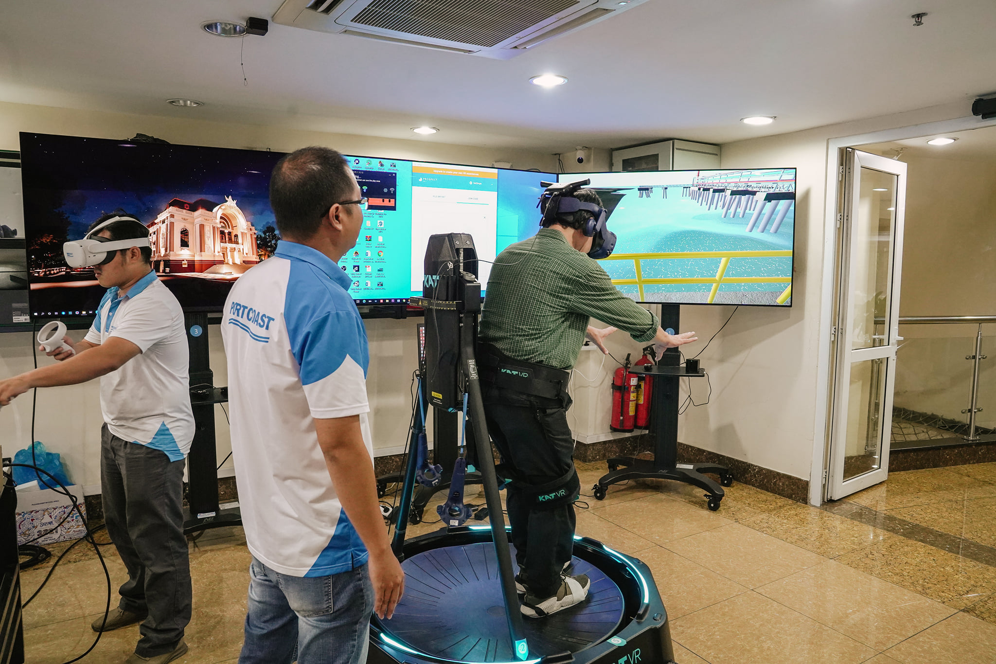 Portcoast welcomes Doctors from Asian Institute of Technology and Vietnam Petroleum Institute to the office