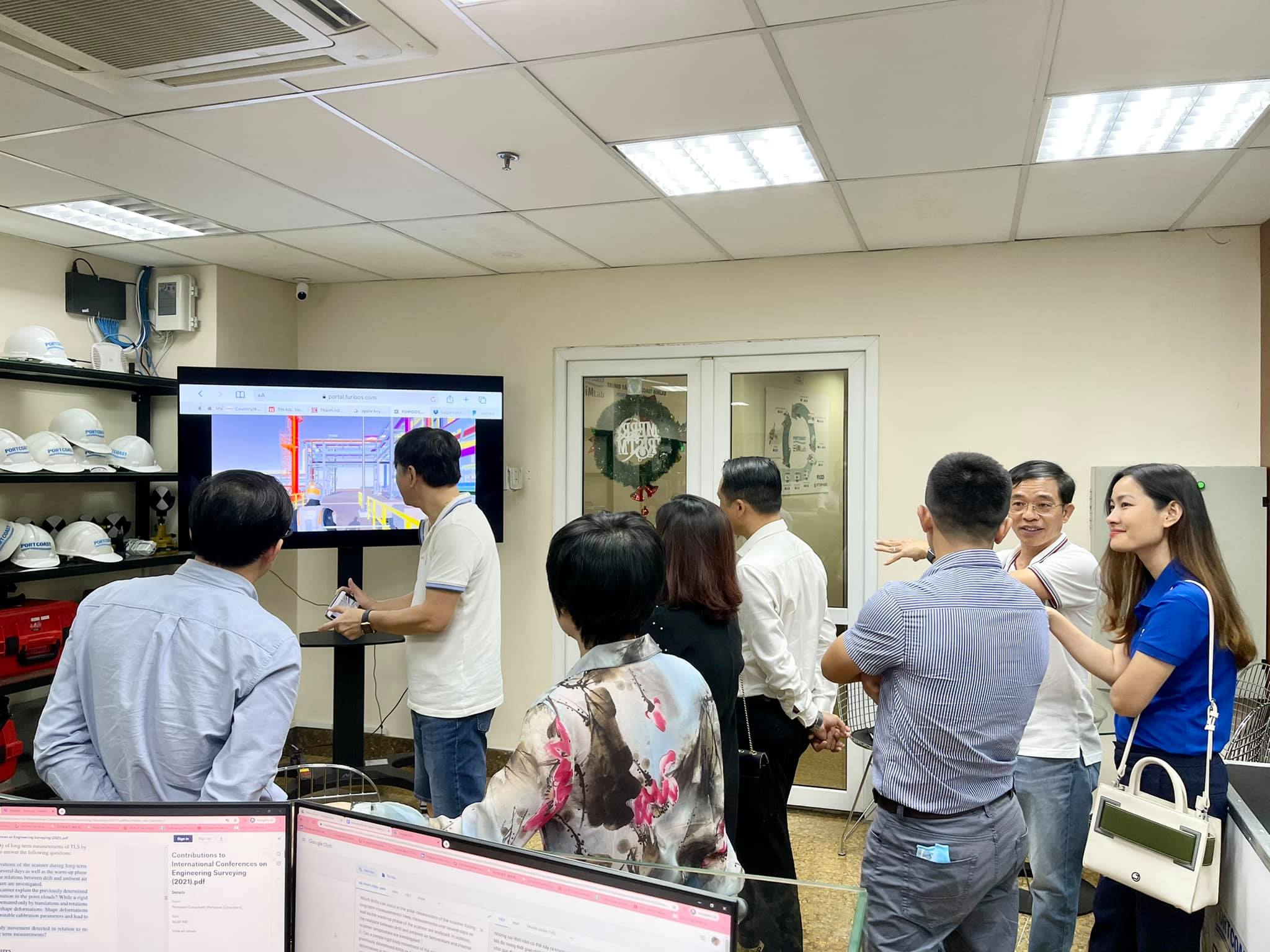 Portcoast welcomes General Director of LEC Group Corporation and managers to the office