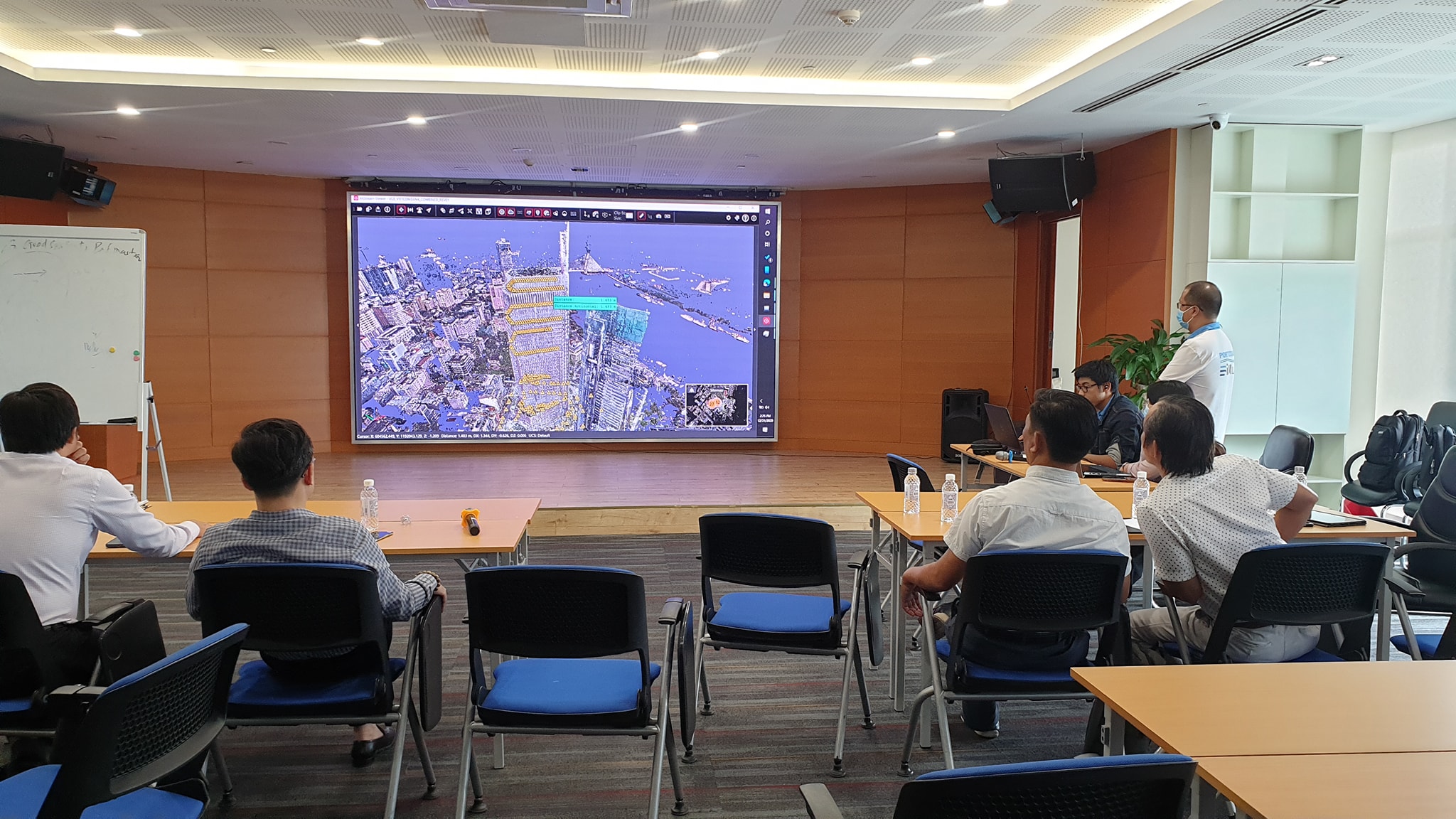 Portcoast gives a presentation on 3D laser scanning results at Vietcombank tower