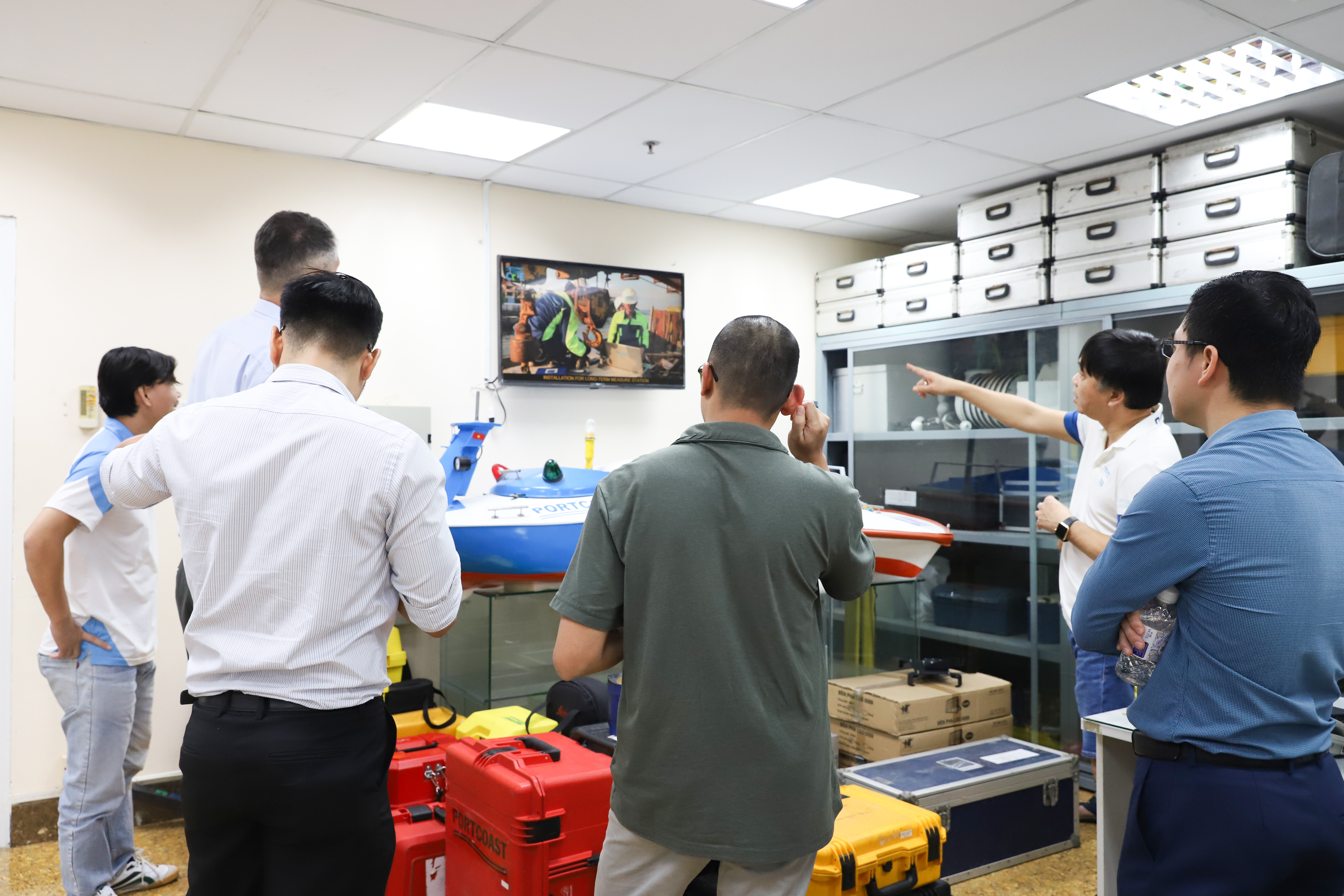 Portcoast has a meeting with STC Vietnam