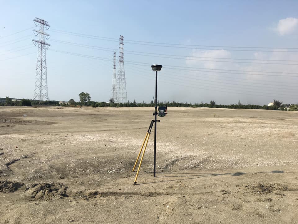 Topographic survey at International Terminal