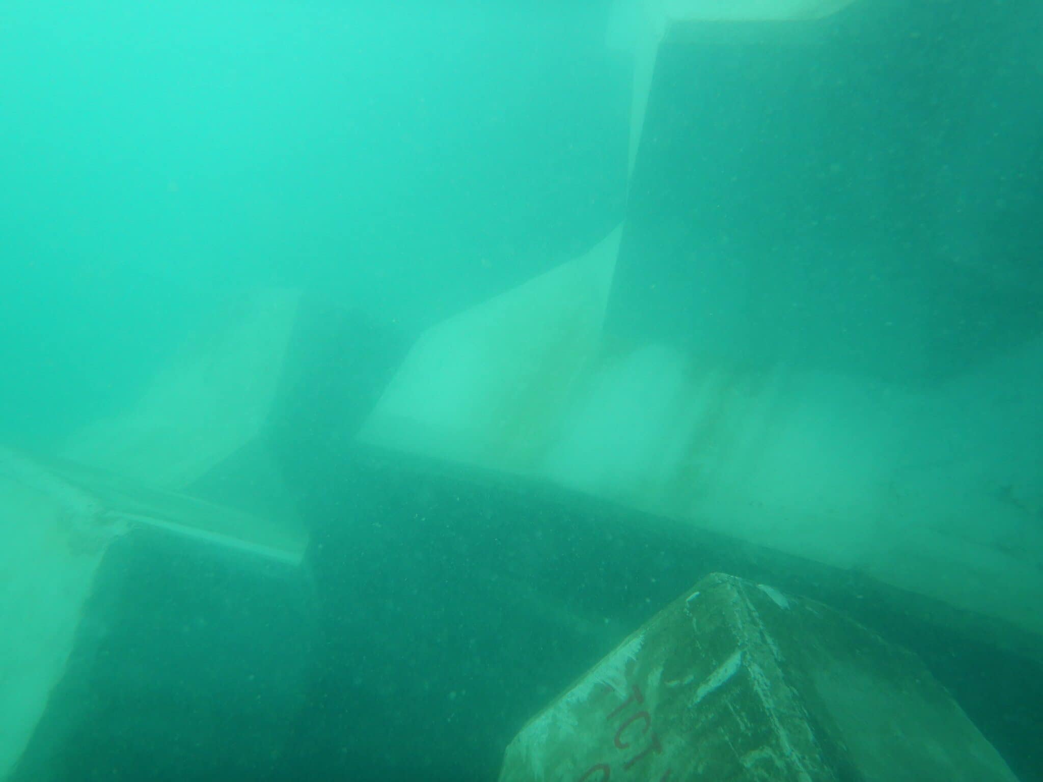 Accropode installation works