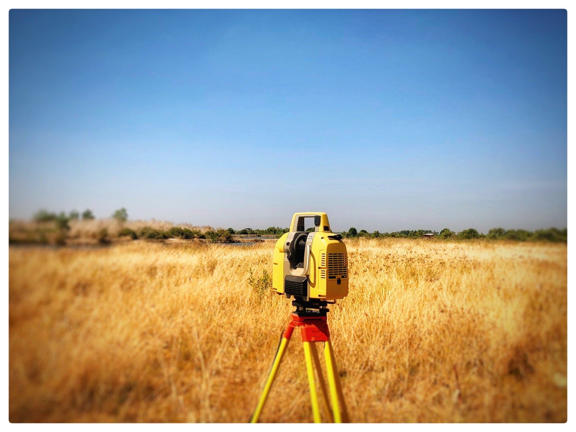 Portcoast Young Engineers participated in our internal demo and practising of using Laser Scanner Topcon GLS 2000