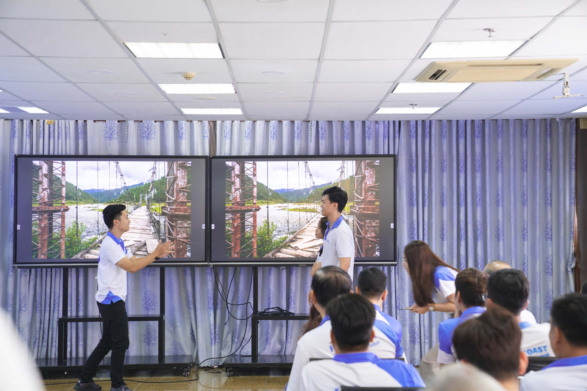 Portcoast's Weekend Seminar