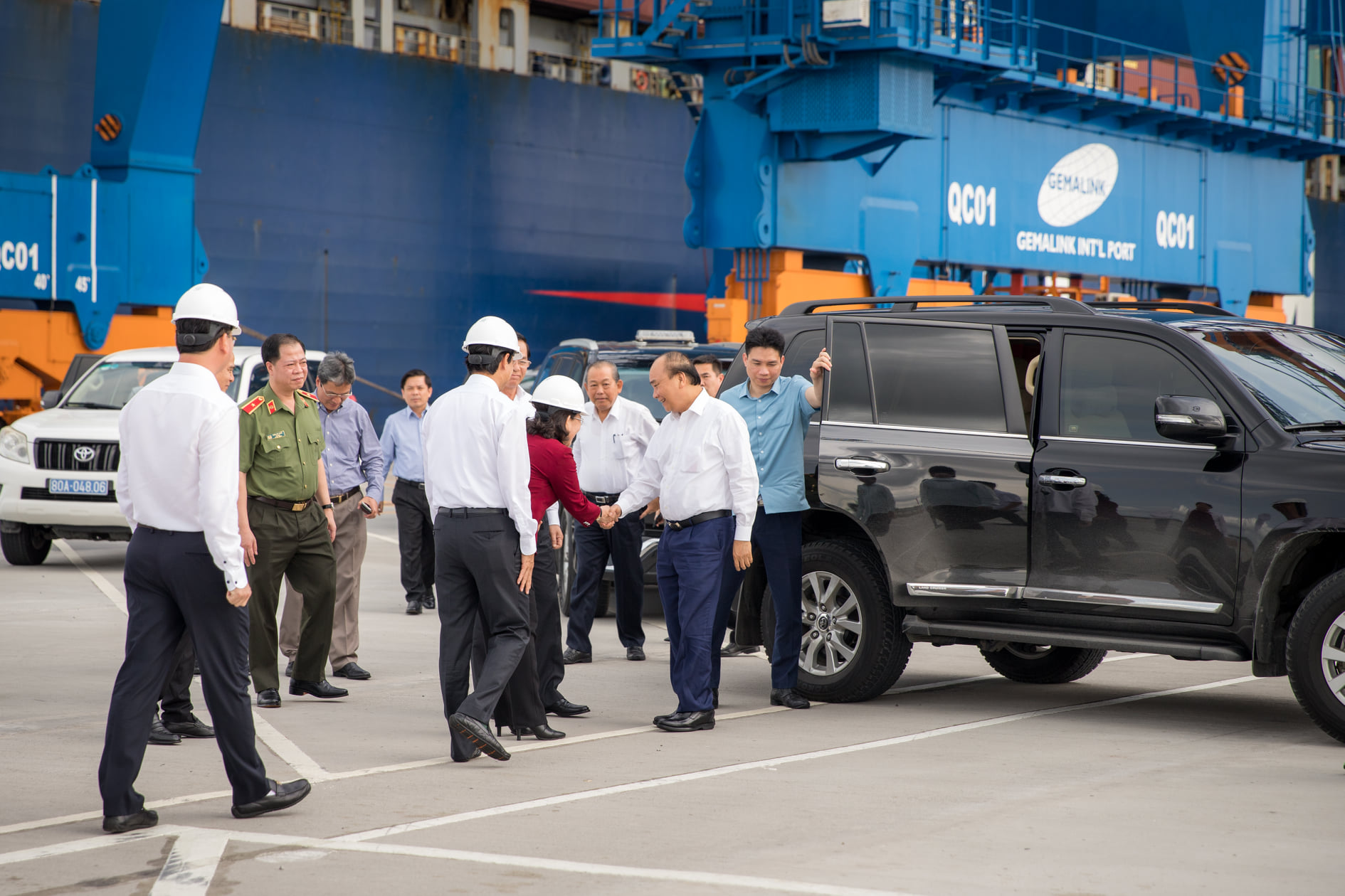 Prime Minister Nguyen Xuan Phuc visited Cai Mep - Thi Vai Port System