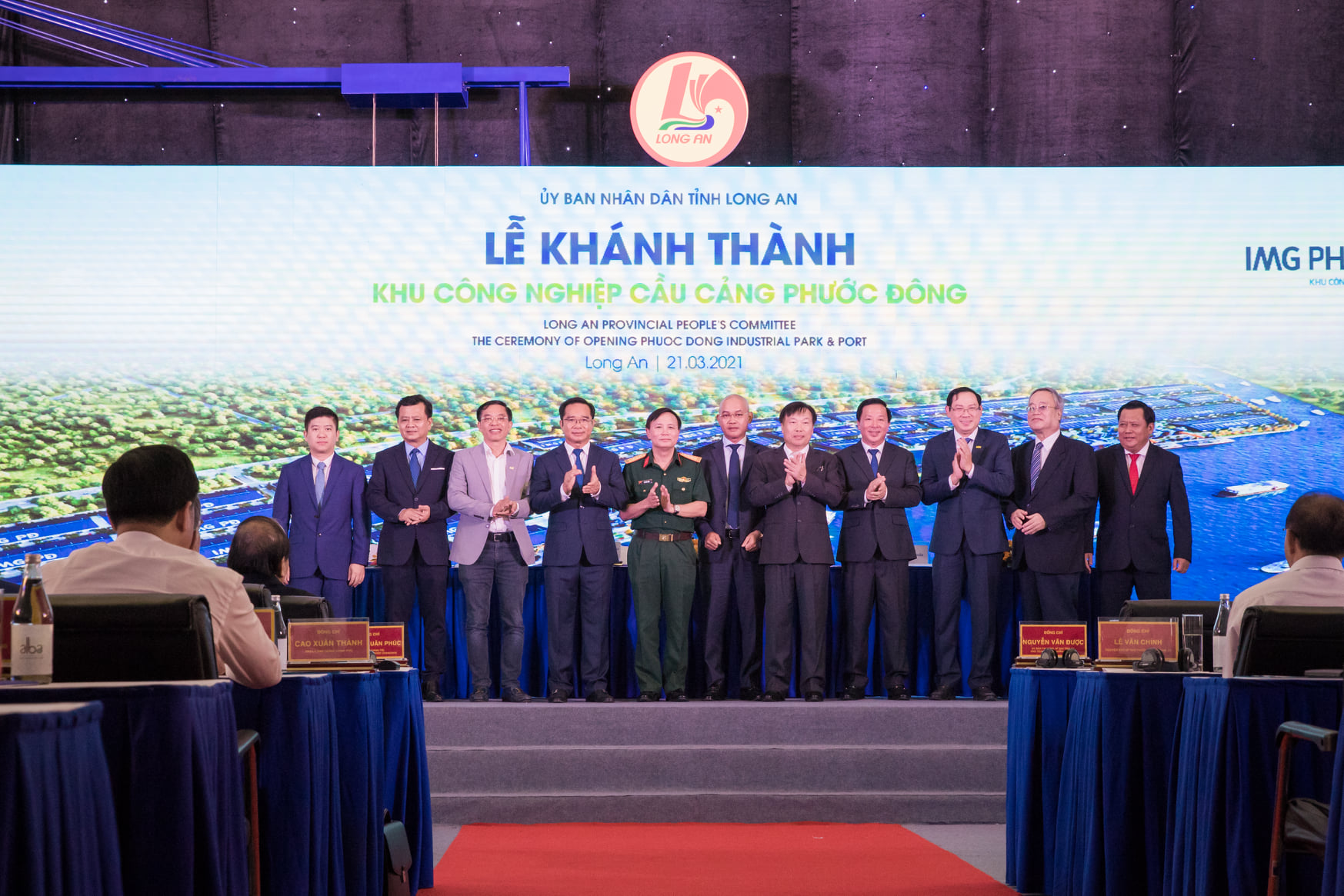 Prime Minister Nguyen Xuan Phuc attended the Ceremony of Opening Phuoc Dong Industrial Park & Port