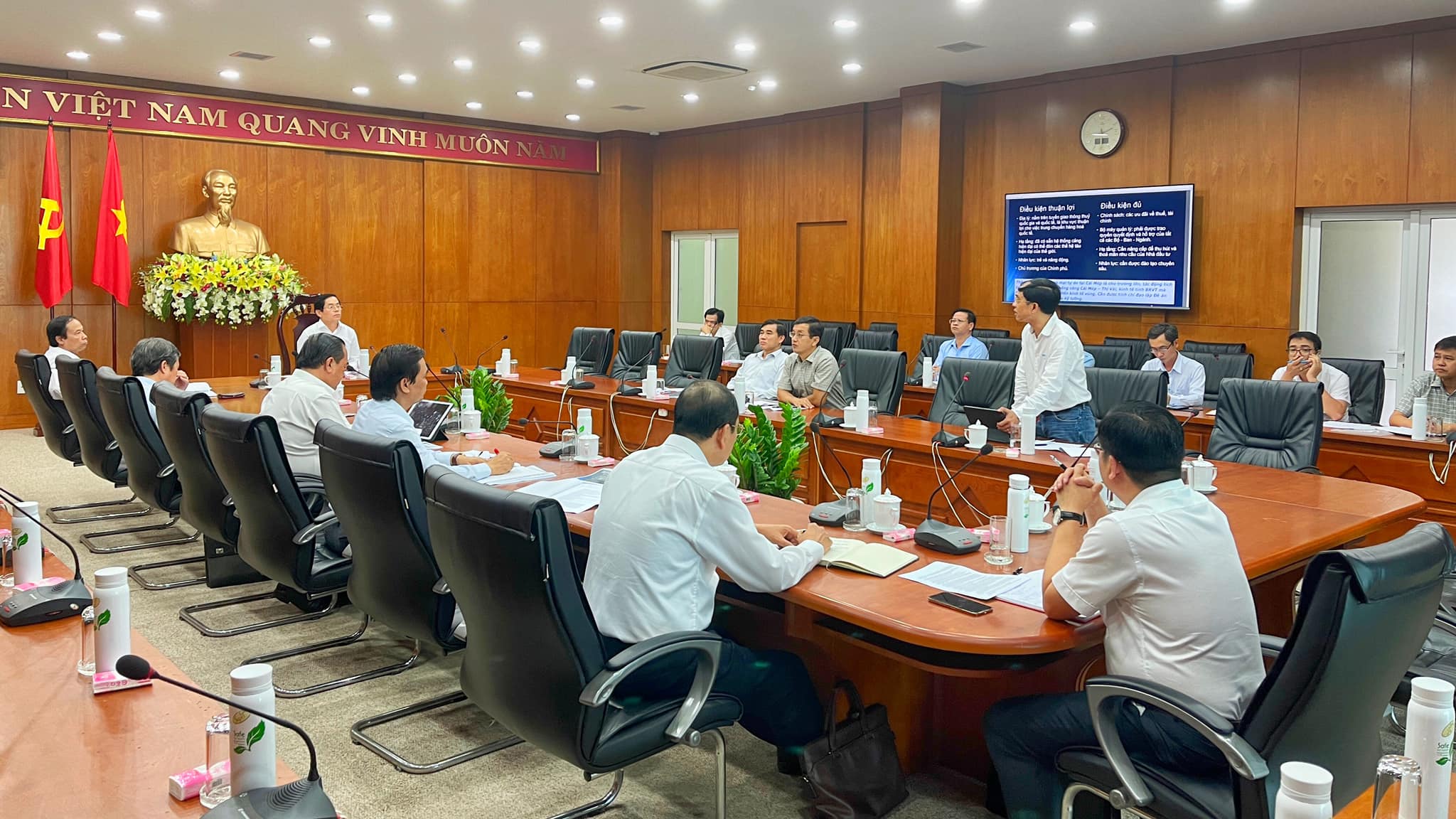 Portcoast joined a meeting presided by the Provincial Standing Party Committee of Ba Ria - Vung Tau Province