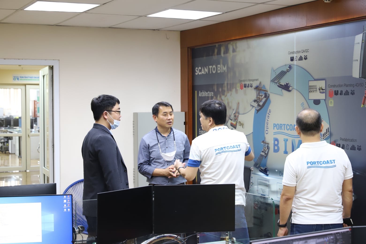 Welcoming Huyndai Engineering & Construction Co., Ltd. to Portcoast Office
