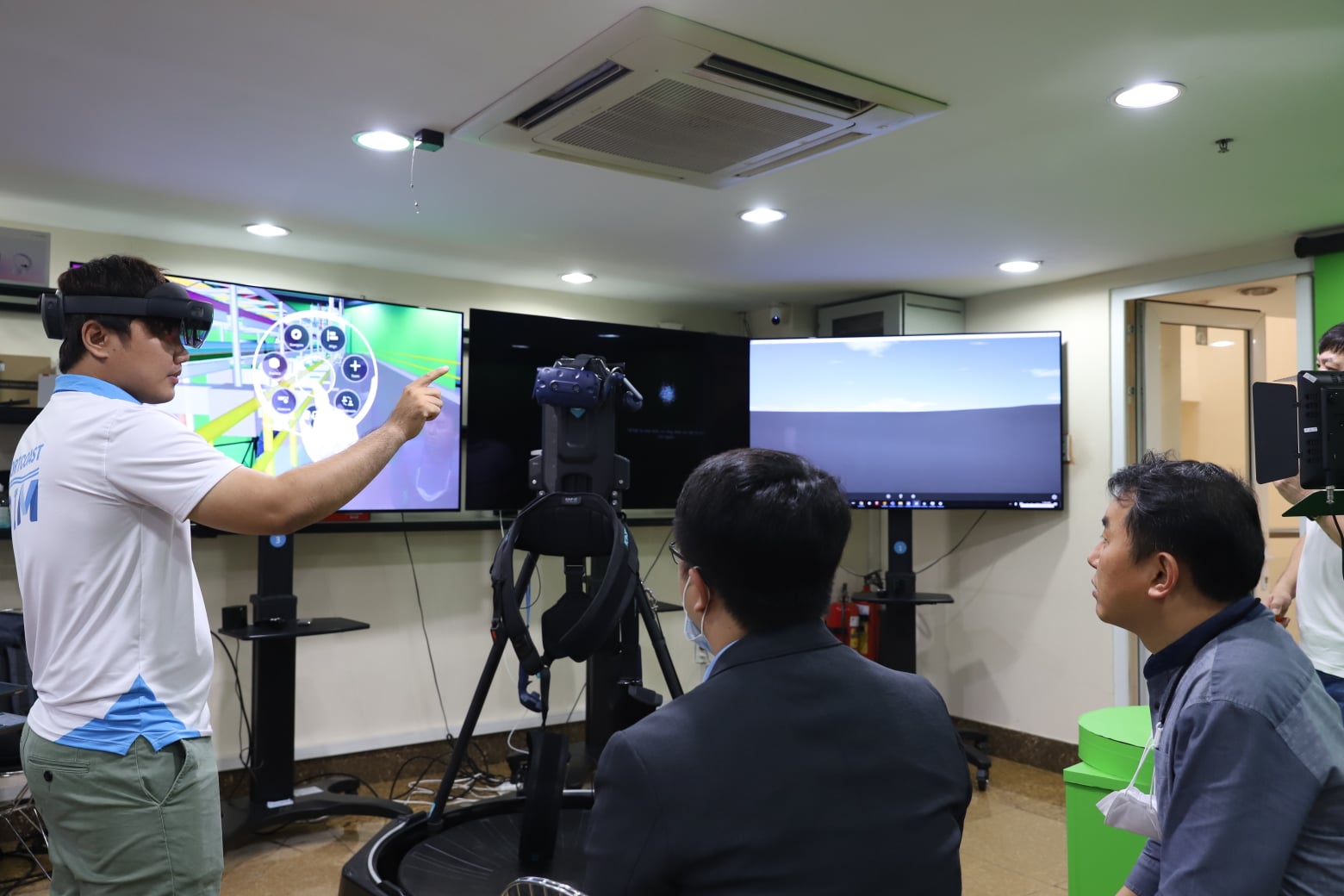 Welcoming Huyndai Engineering & Construction Co., Ltd. to Portcoast Office