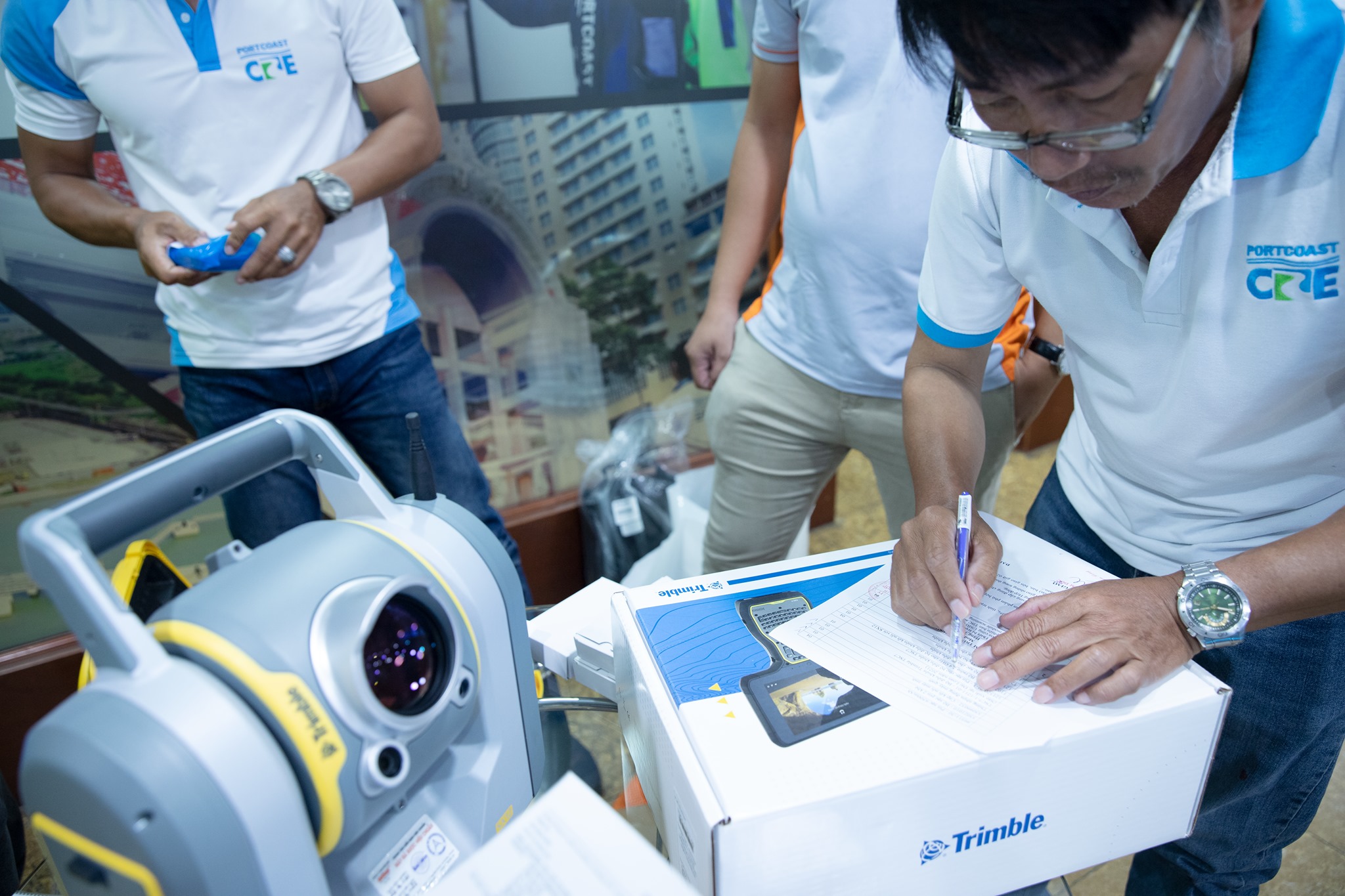 The first Trimble SX12 of Vietnam has arrived Portcoast