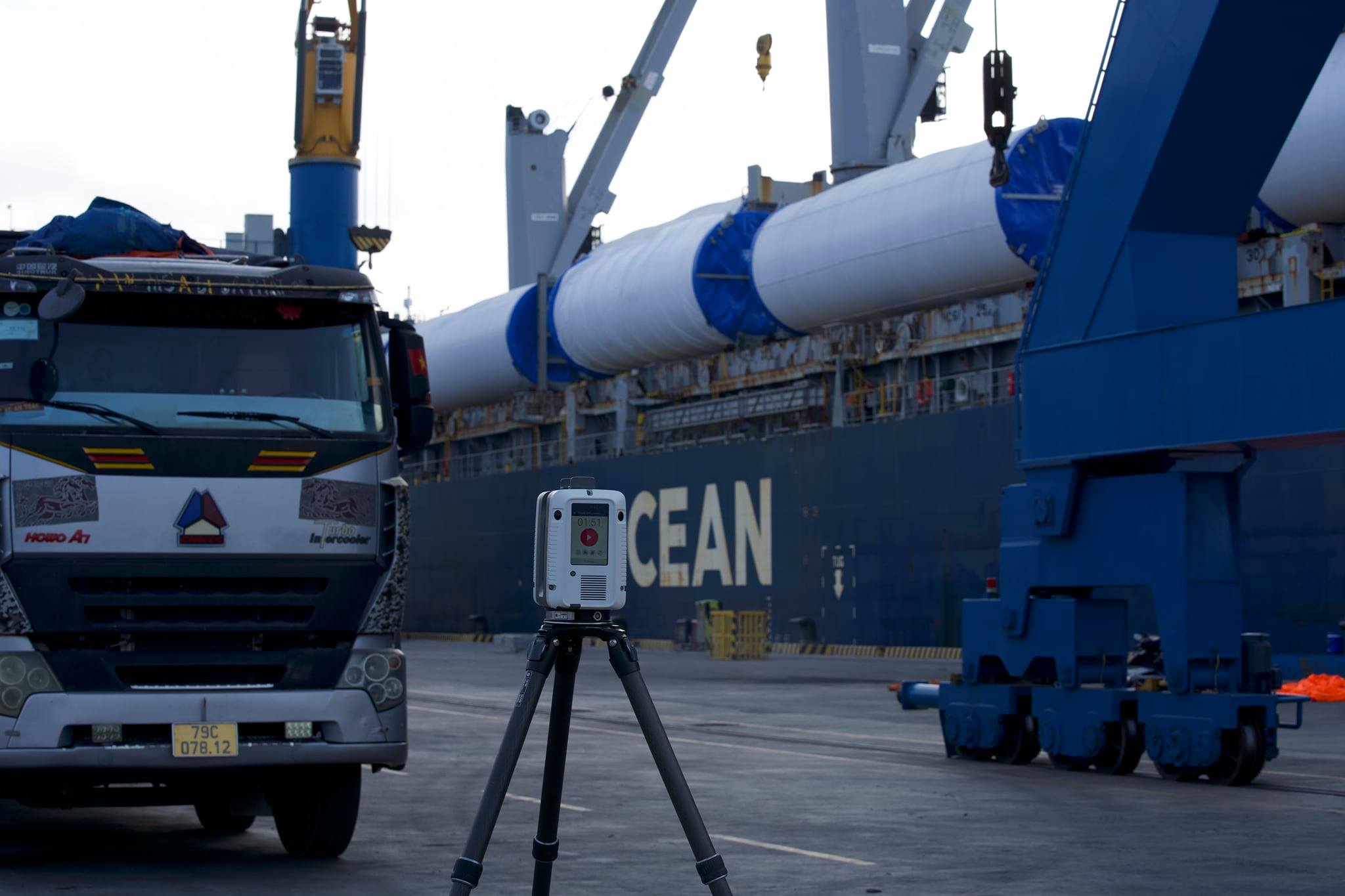 South Van Phong Port welcomes the largest vessel ever to arrive at the port
