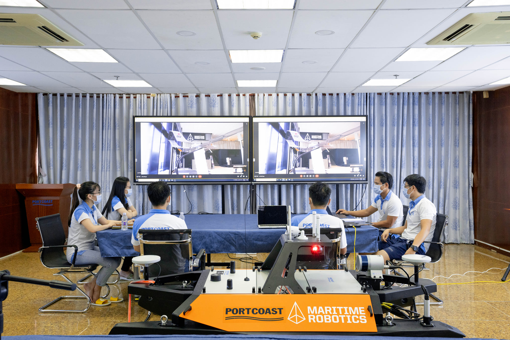 An experience exchange discussion for Otter operations was organized in Portcoast’s office