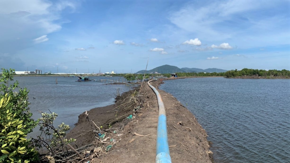 Backfilling work of the Sea Star International Seaport is under construction