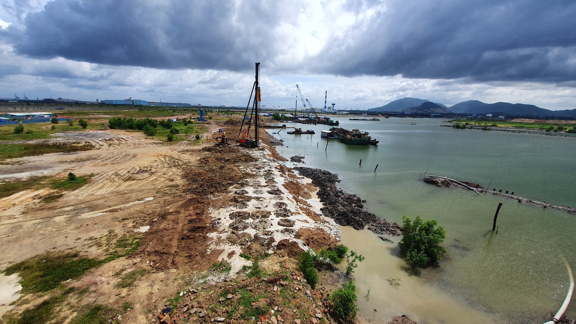 Supervision work at Bao Long - Phu My Domestic Port Project