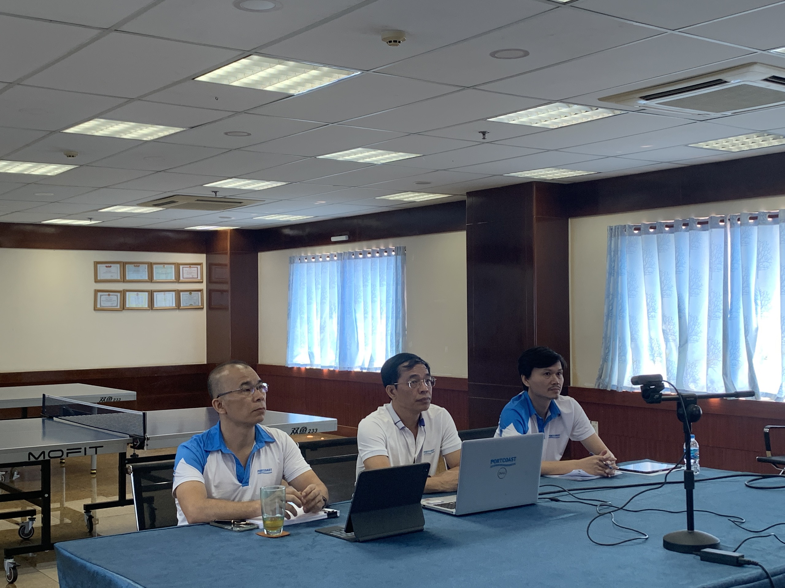 Online meeting held by Mr. Nguyen Xuan Sang - Director of Vietnam Maritime Administration