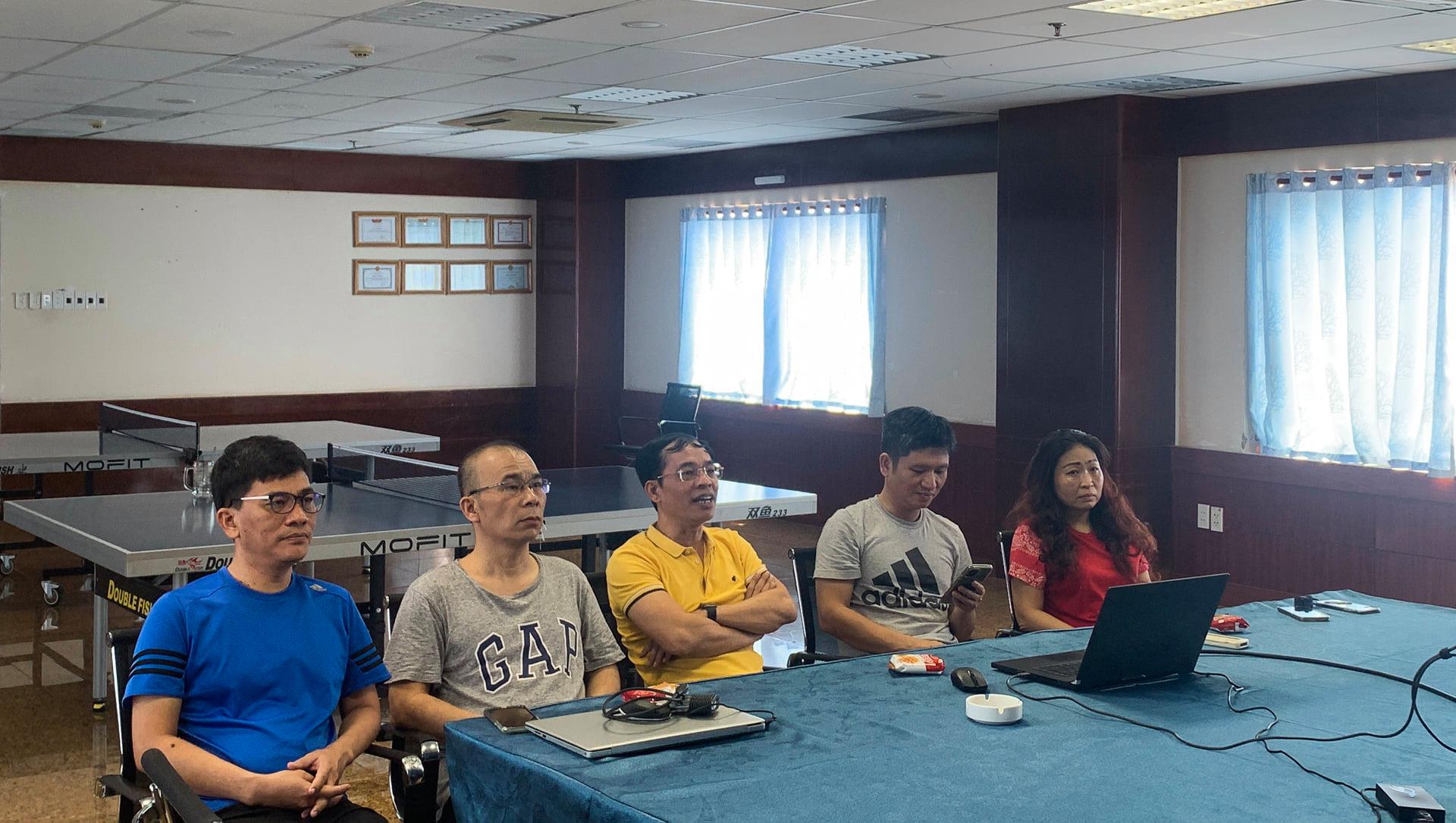 Portcoast - Living distance but heart-feeling close