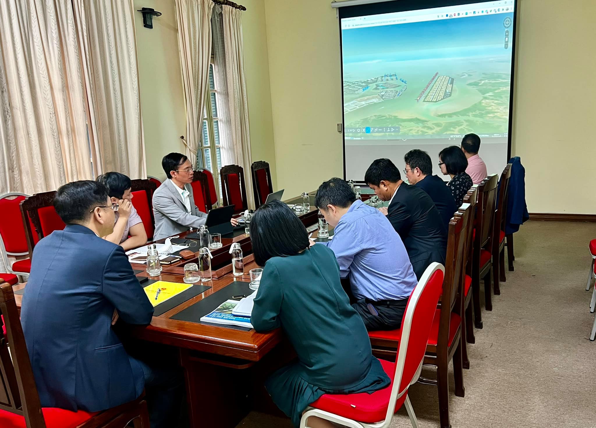 Portcoast had a meeting with Ministry of Transport and Investors about a new container terminal project