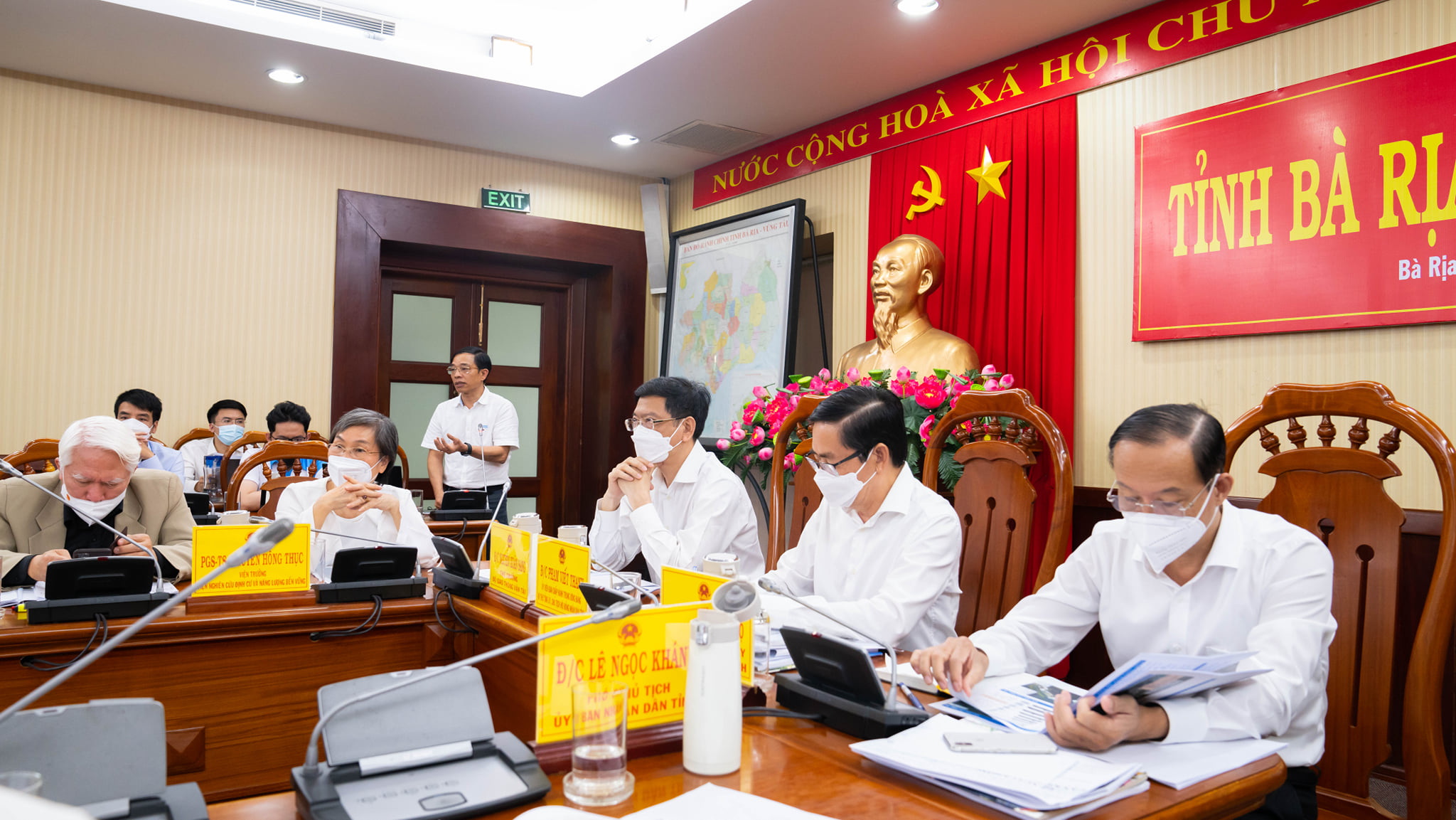 Portcoast and units of the Maritime Administration of Ba Ria - Vung Tau province cooperated in deploying and organizing field surveys in Cai Mep Ha area
