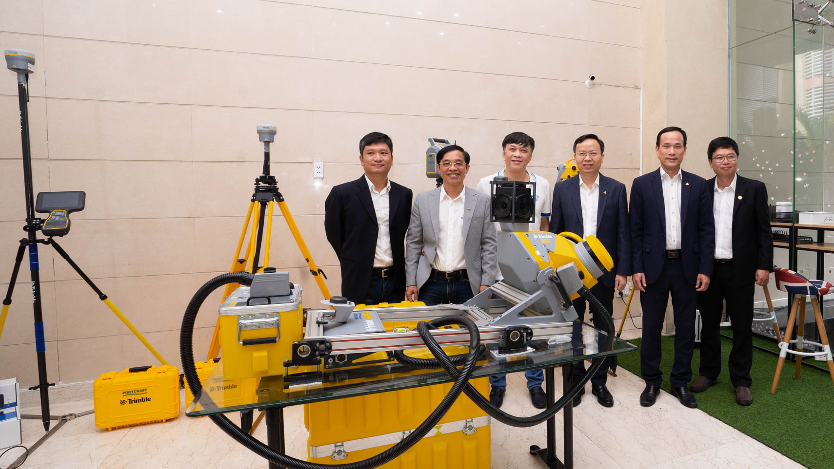 Portcoast Consultant Corporation (Portcoast) and Ho Chi Minh City University of Technology (HCMUT)  signed the Cooperation Agreement