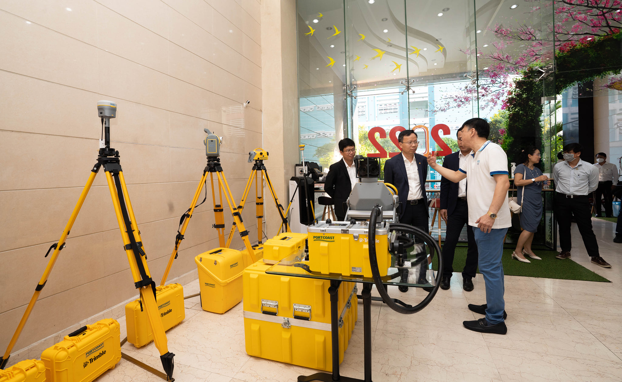 Portcoast Consultant Corporation (Portcoast) and Ho Chi Minh City University of Technology (HCMUT)  signed the Cooperation Agreement