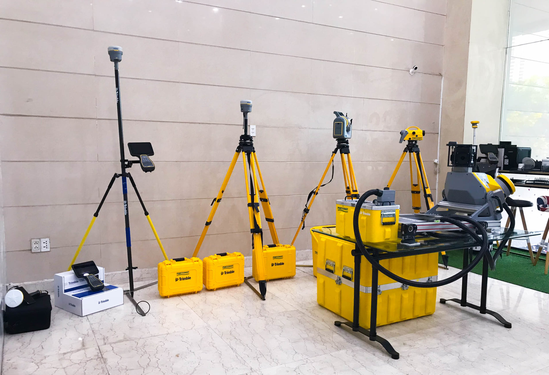 Portcoast Consultant Corporation (Portcoast) and Ho Chi Minh City University of Technology (HCMUT)  signed the Cooperation Agreement