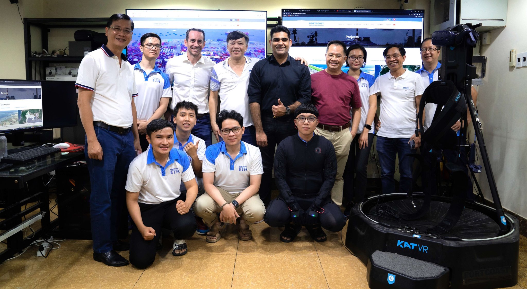 Portcoast was pleased to welcome Mr. Boris Cohen - General Director and Mr. Rupesh Mediratta - Commercial Director of MSC Vietnam to Portcoast building