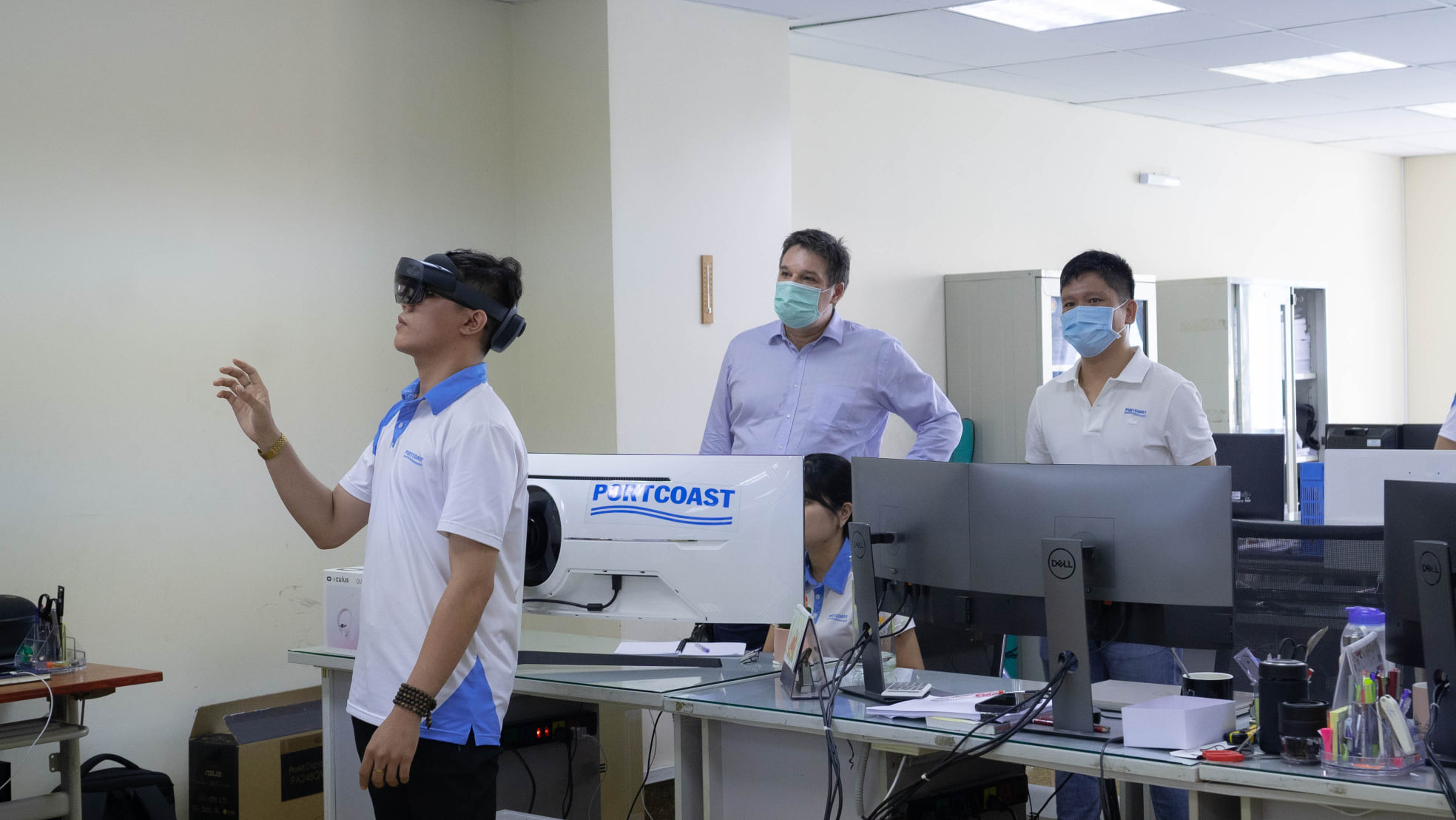 CEO of DP World Vietnam - Mr. Richard Szuflak visited Portcoast