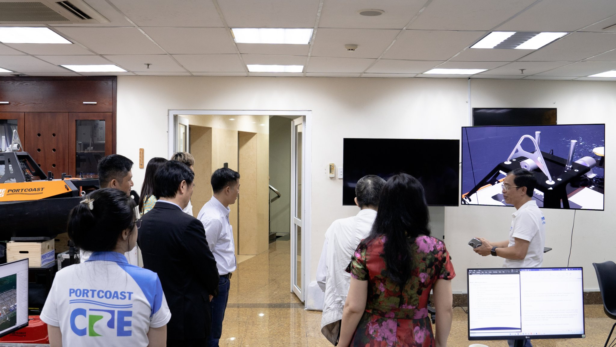 Welcome Hanoi University of Civil Engineering teachers to Portcoast